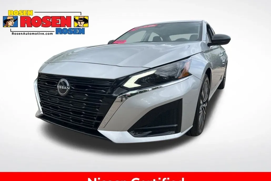 2024 Nissan Altima 2.5 SV photo 1