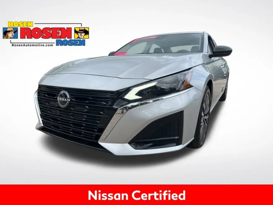 2024 Nissan Altima 2.5 SV photo 1