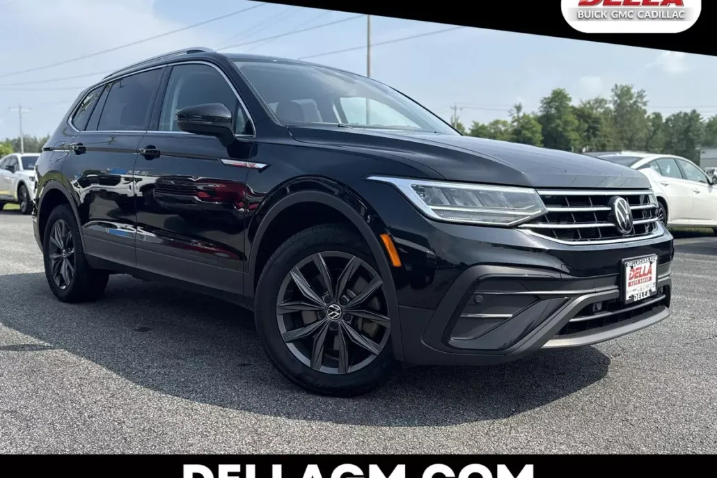 2022 Volkswagen Tiguan SE photo 1