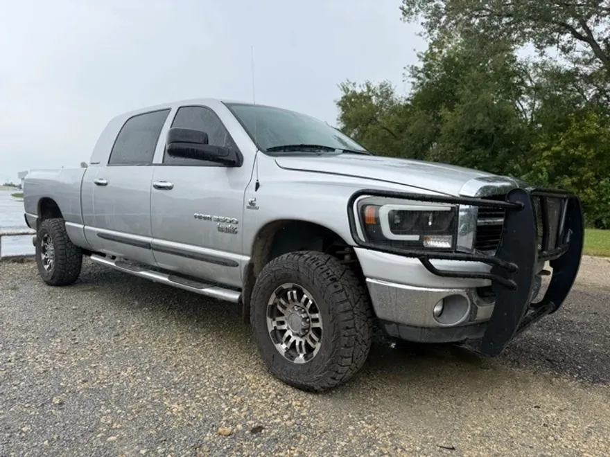 2006 Dodge Ram 3500 SLT photo 1