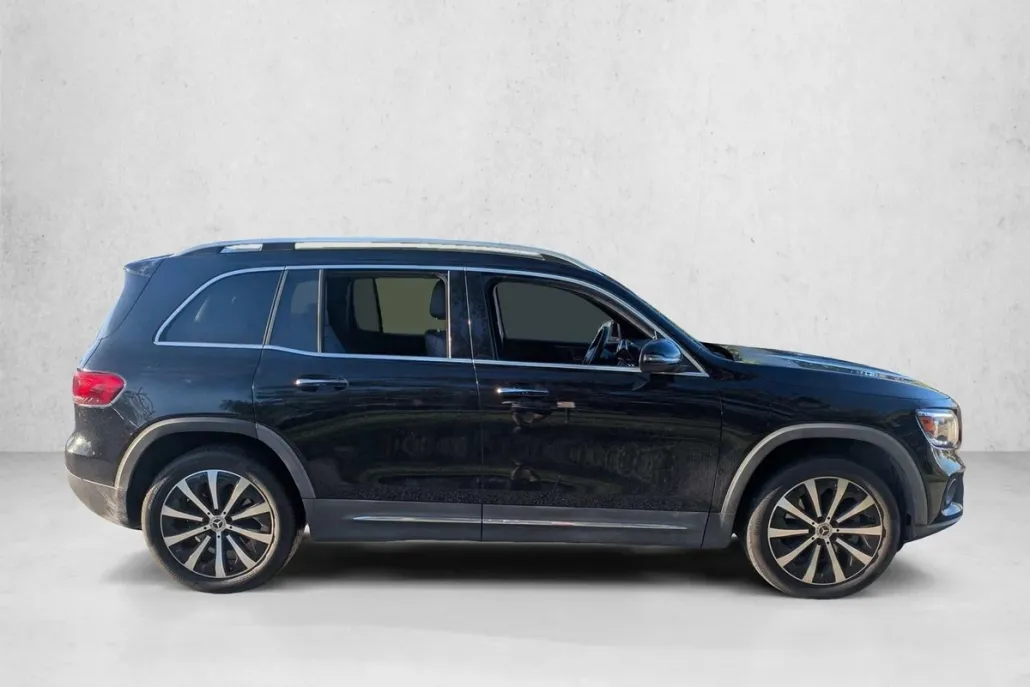 2021 Mercedes Benz GLB 250 photo 1