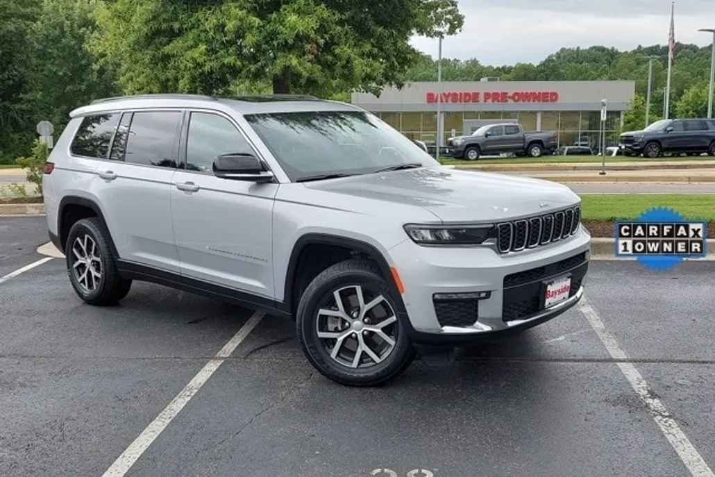 2024 Jeep Grand Cherokee Limited photo 1