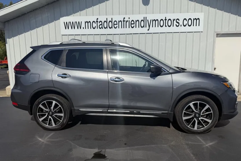 2020 Nissan Rogue SL photo 1