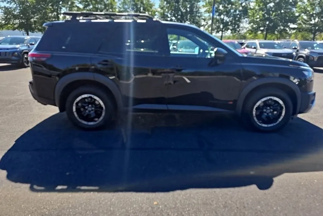 2023 Nissan Pathfinder Rock Creek photo 1
