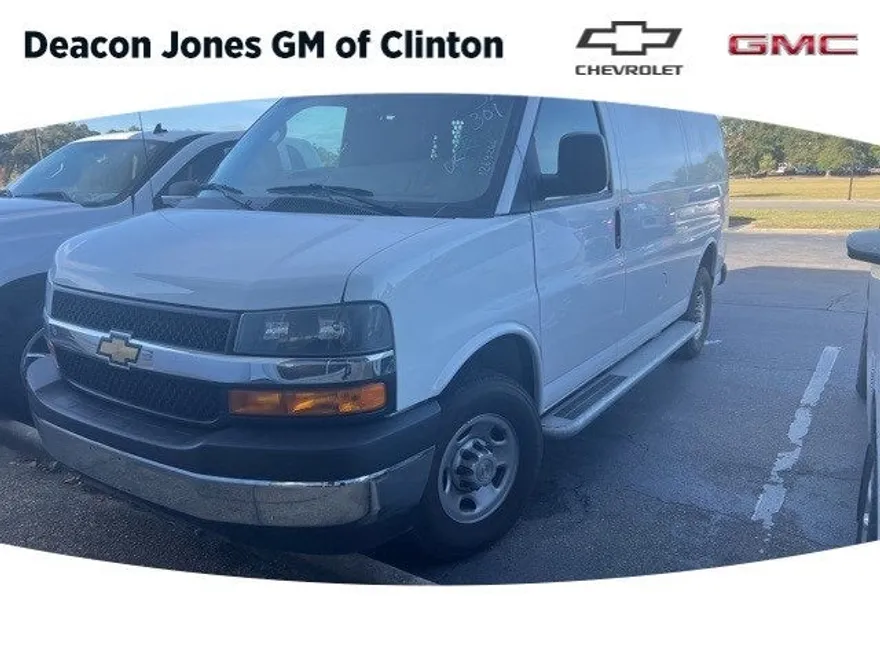2024 Chevrolet Express Cargo 2500 photo 1