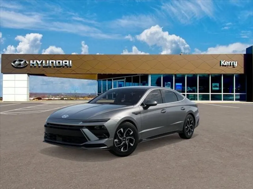 2025 Hyundai Sonata SEL photo 1