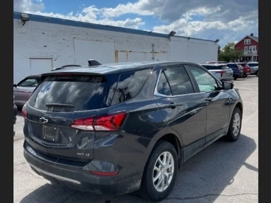 2023 Chevrolet Equinox photo 1