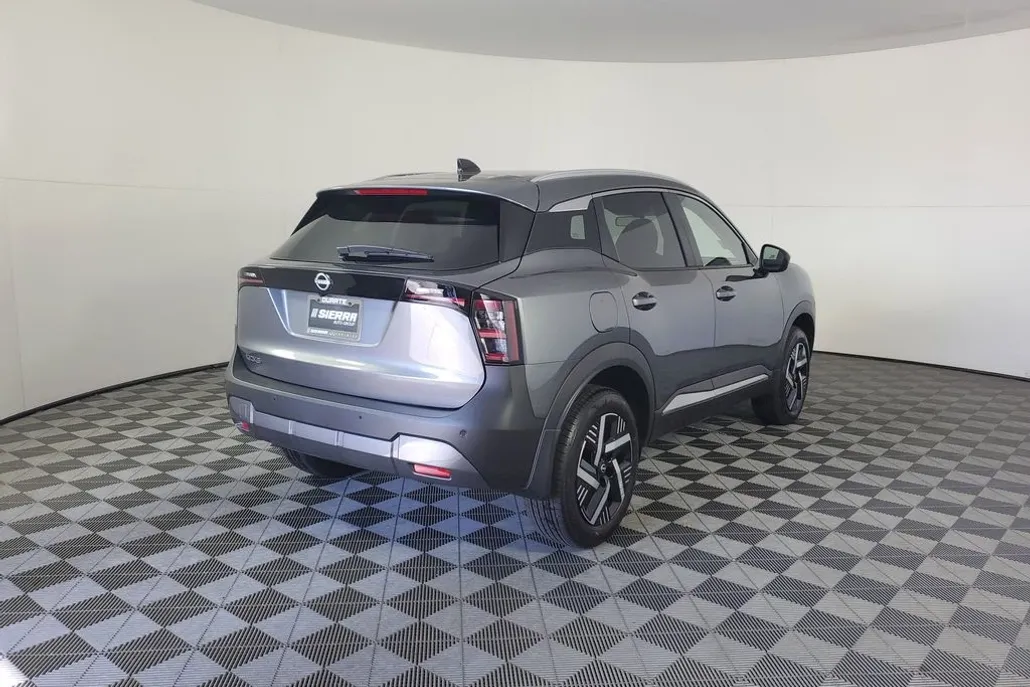 2026 Nissan Kicks SV photo 1
