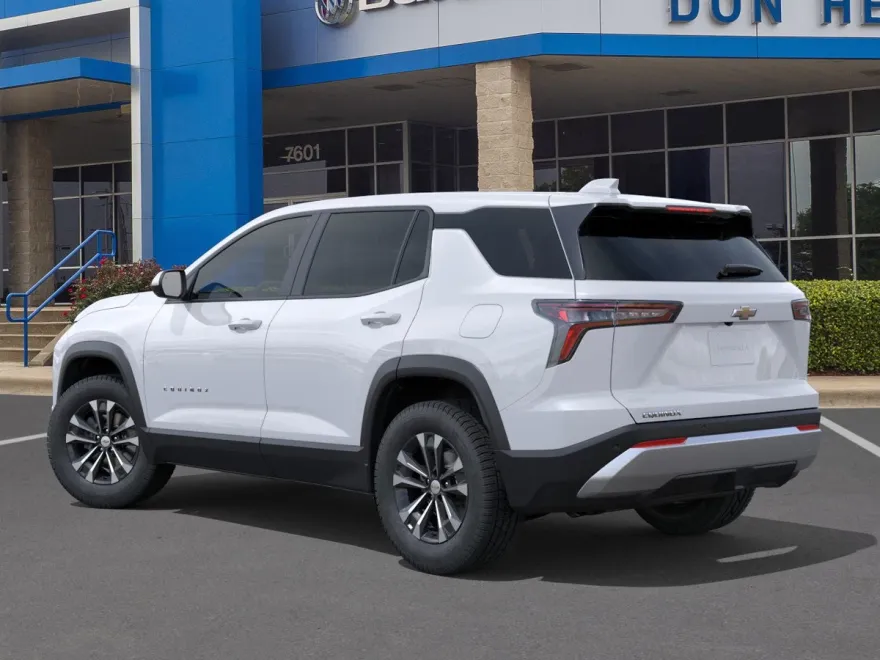 2026 Chevrolet Equinox LT photo 1