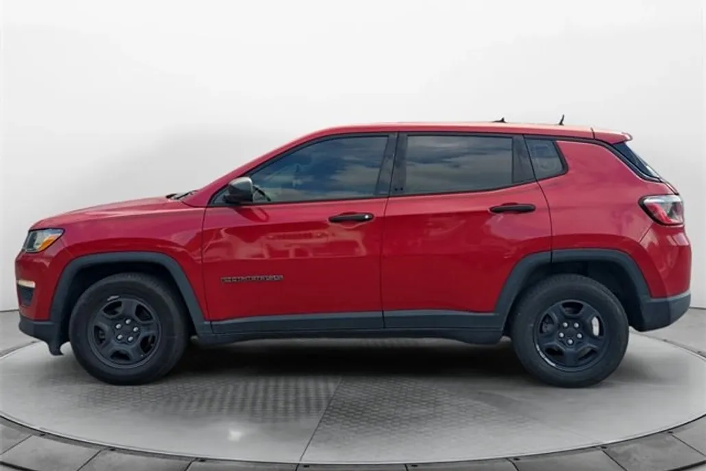 2019 Jeep Compass Sport photo 1