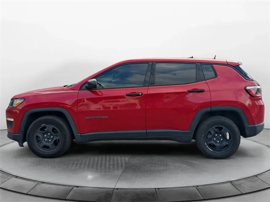 2019 Jeep Compass Sport photo 1