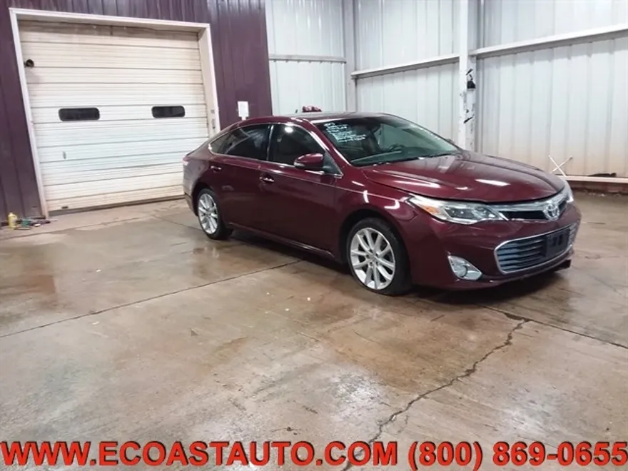 2013 Toyota Avalon XLE photo 1