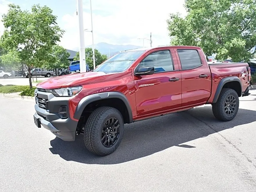 2026 Chevrolet Colorado Trail Boss photo 1