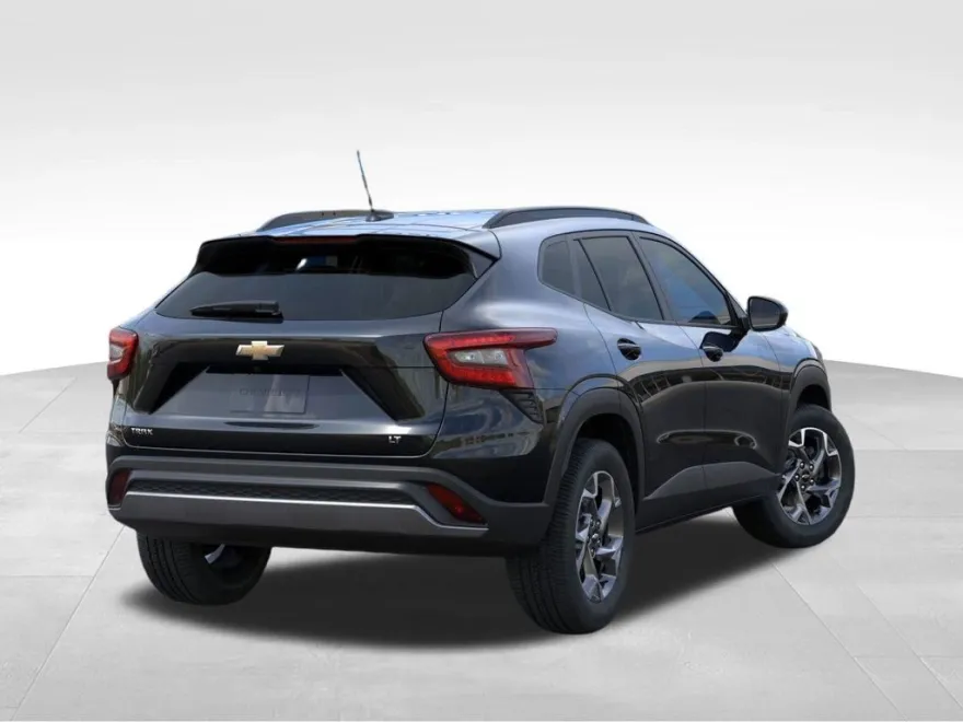 2026 Chevrolet Trax photo 1