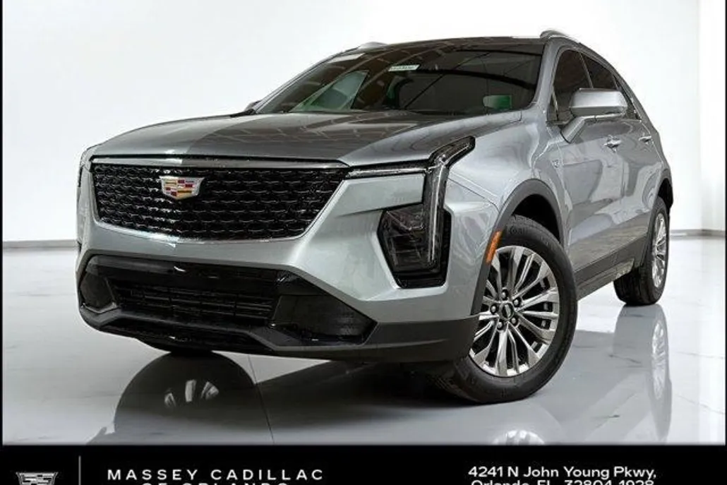 2025 Cadillac XT4 Premium Luxury photo 1