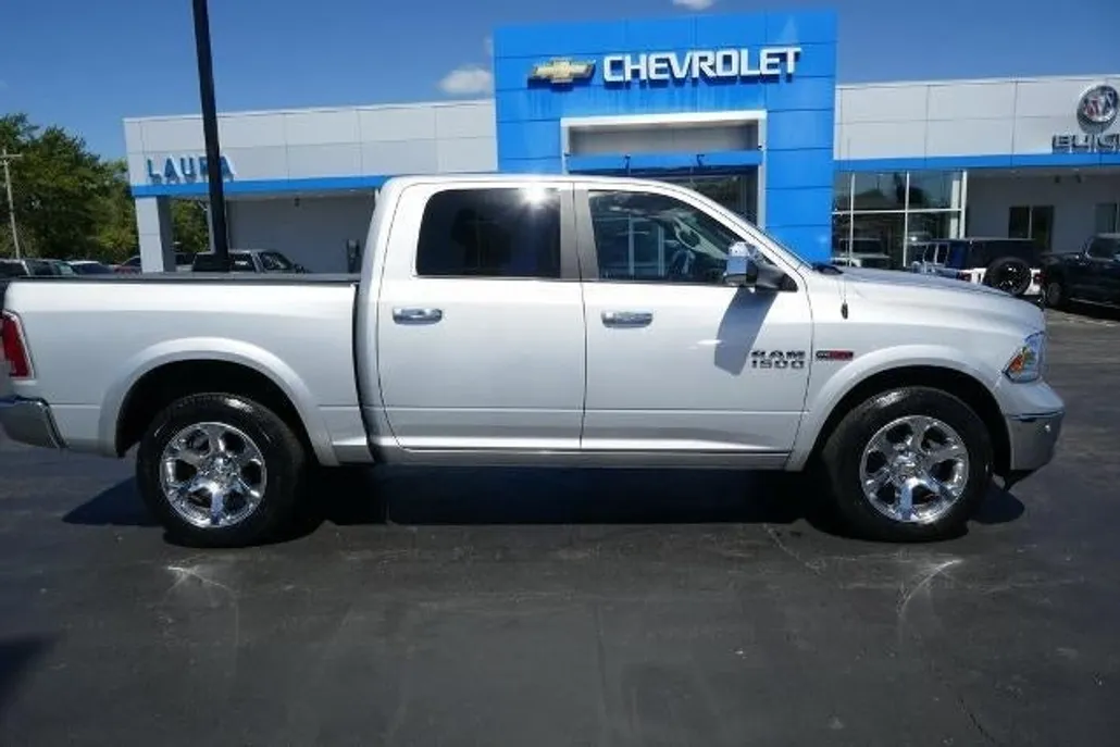 2017 Ram 1500 Laramie photo 1