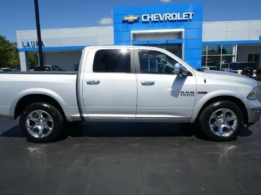 2017 Ram 1500 Laramie photo 1