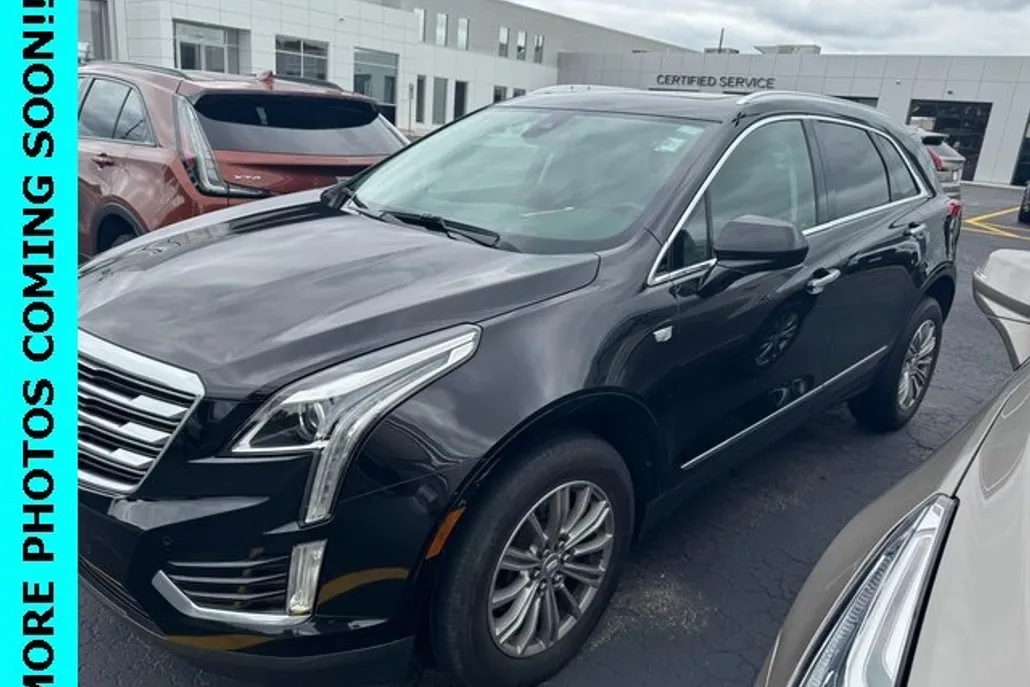 2017 Cadillac XT5 Luxury photo 1