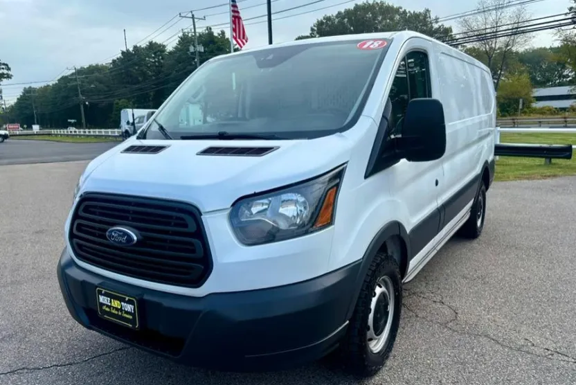 2018 Ford Transit Van photo 1