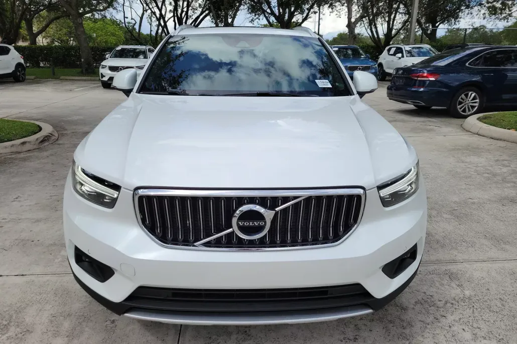 2022 Volvo XC40 Inscription photo 1