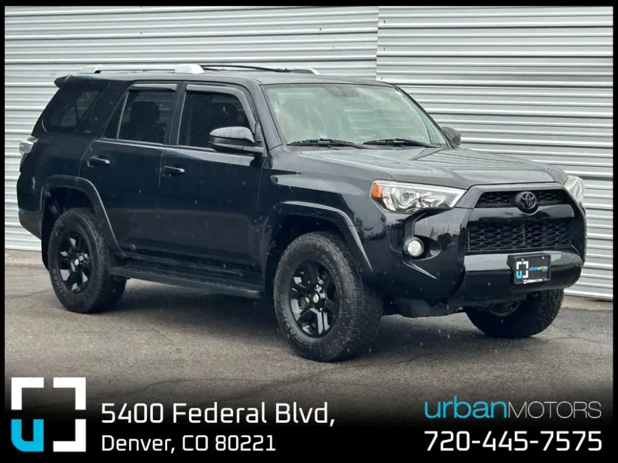 2016 Toyota 4Runner SR5 4WD photo 1