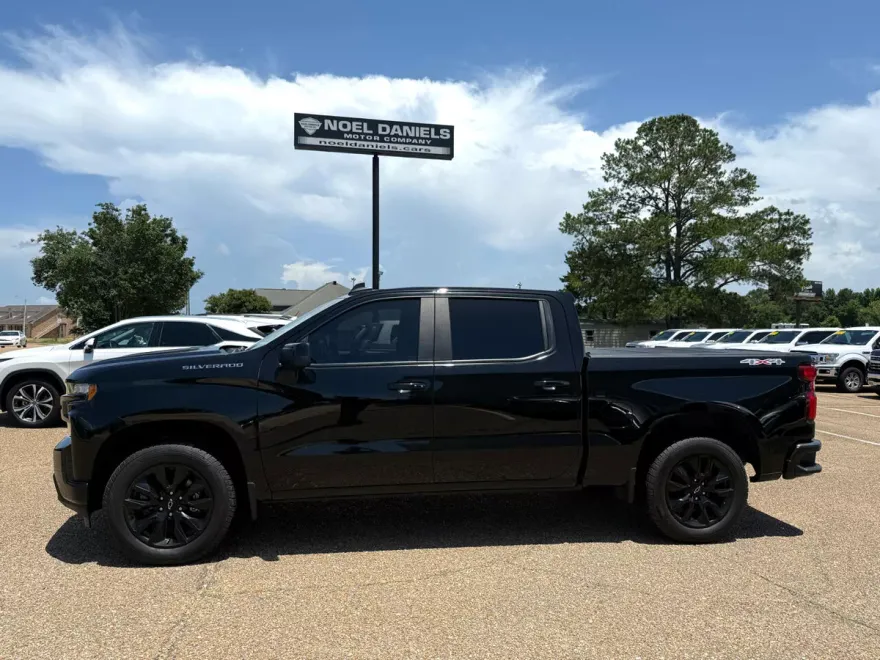 2020 Chevrolet Silverado 1500 RST photo 1