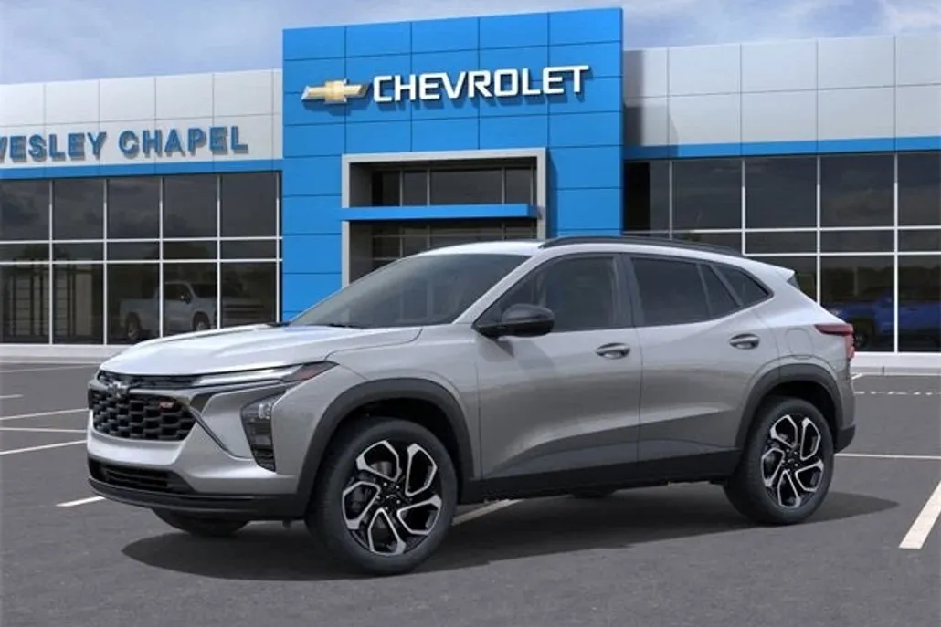 2025 Chevrolet Trax photo 1