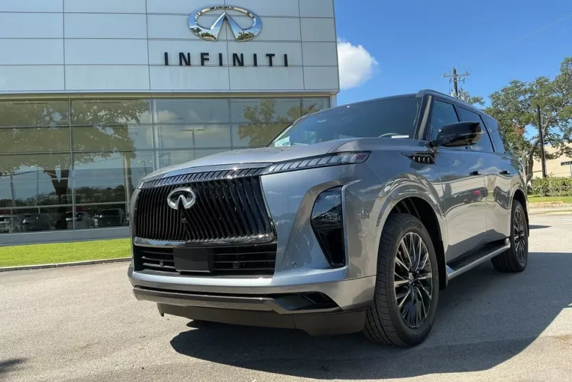 2026 Infiniti QX80 photo 1