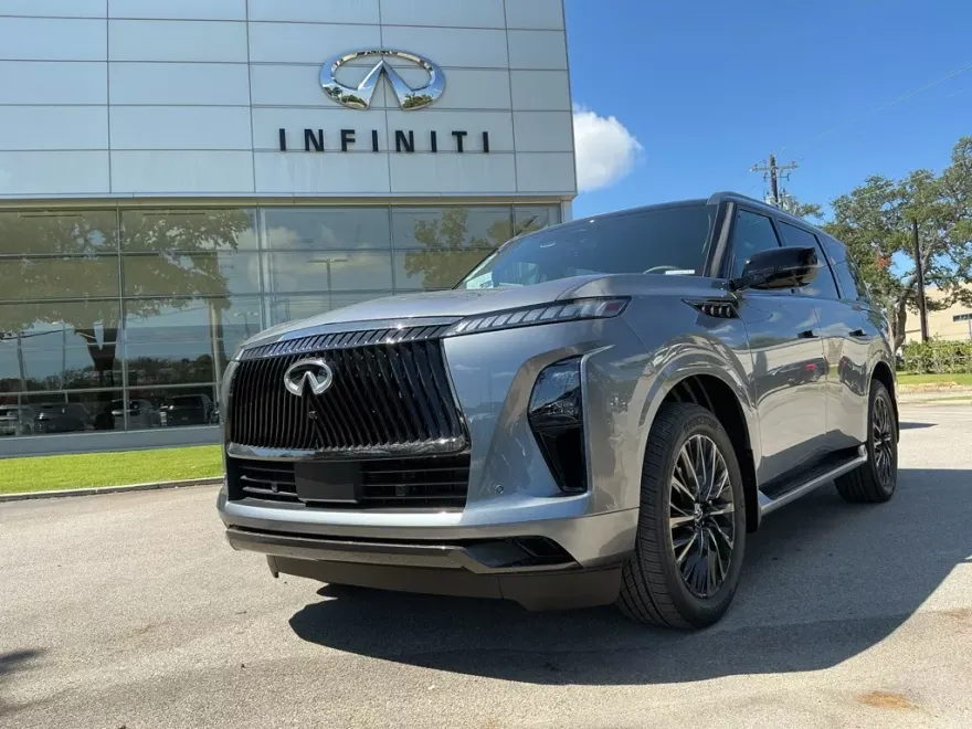 2026 Infiniti QX80 photo 1