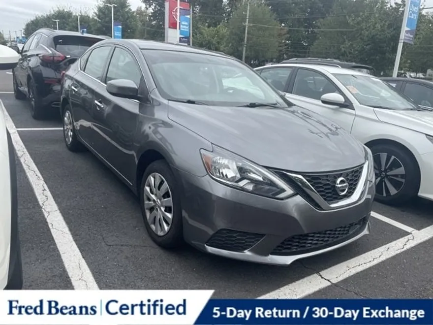 2019 Nissan Sentra S photo 1