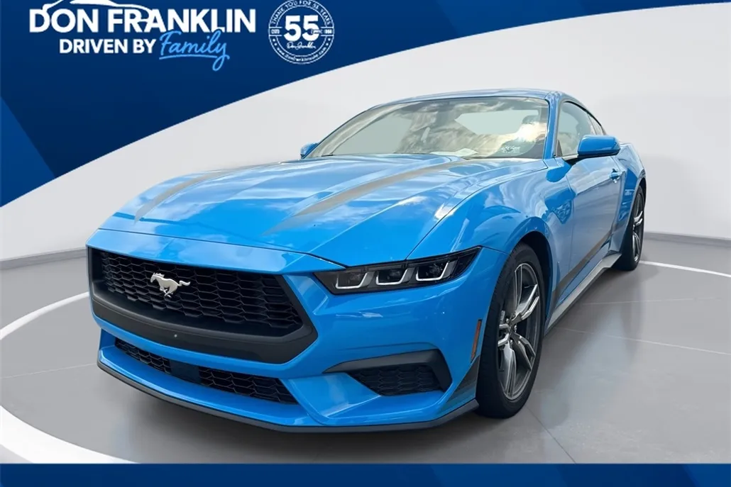 2025 Ford Mustang EcoBoost photo 1