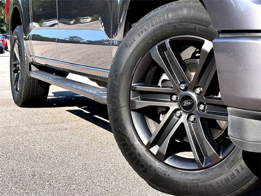 2022 Ford F-150 XLT photo 1