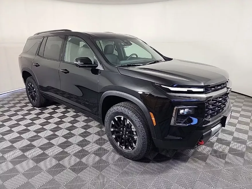 2026 Chevrolet Traverse Z71 photo 1