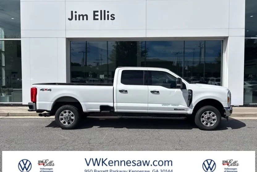 2024 Ford F-350 XLT photo 1