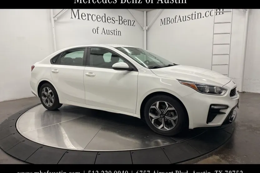 2019 Kia Forte FE LXS photo 1
