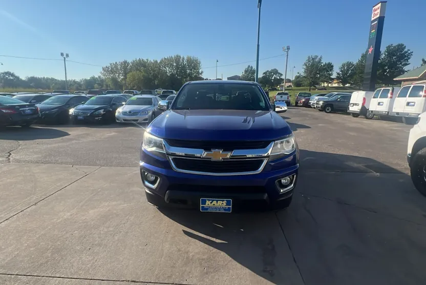 2017 Chevrolet Colorado LT photo 1