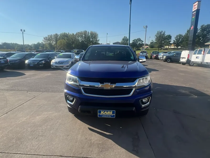 2017 Chevrolet Colorado LT photo 1