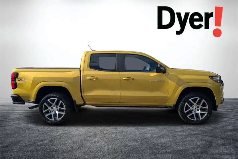2023 Chevrolet Colorado Z71 photo 1