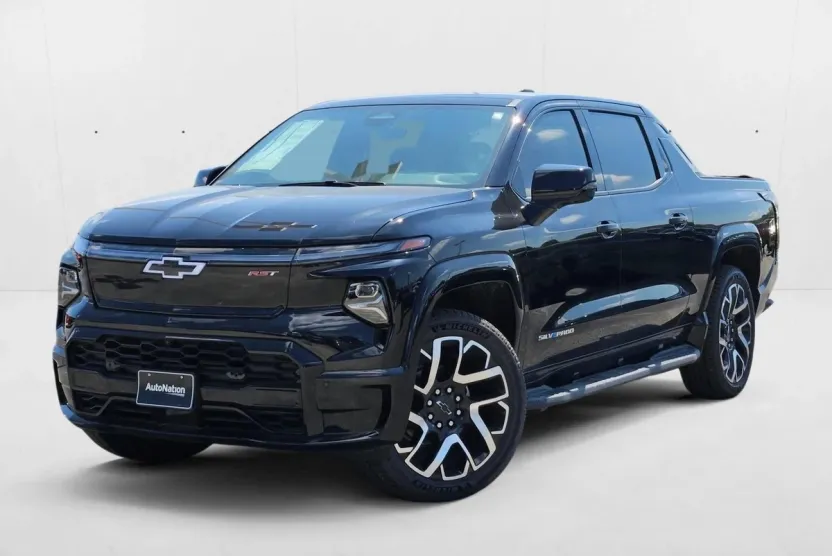 2024 Chevrolet Silverado EV RST photo 1