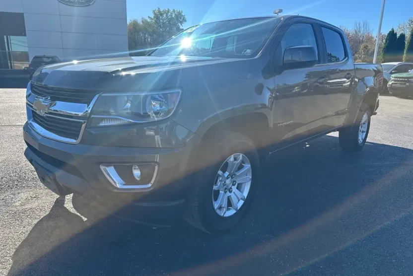 2018 Chevrolet Colorado LT photo 1