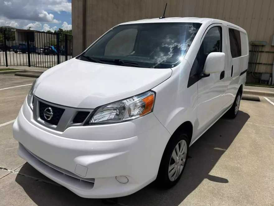 2021 Nissan NV200 SV photo 1