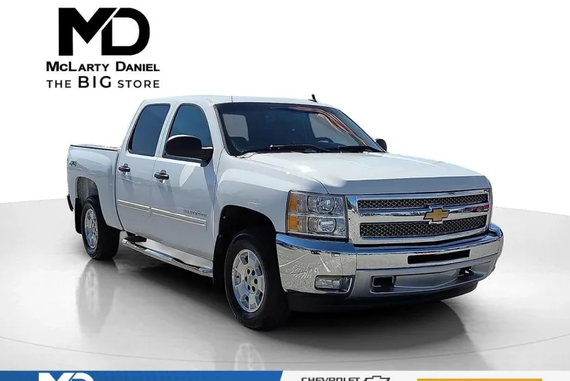 2012 Chevrolet Silverado 1500 LT photo 1