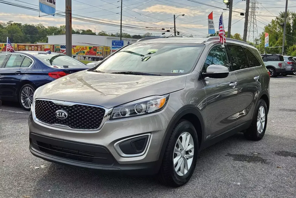 2016 Kia Sorento LX photo 1