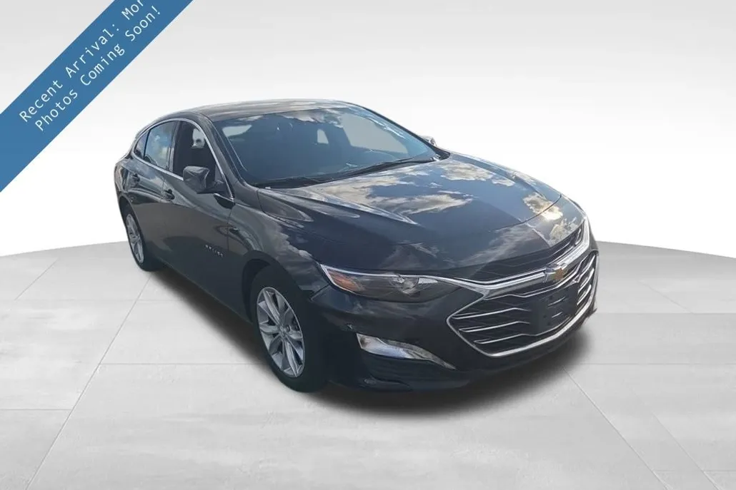 2024 Chevrolet Malibu 1LT photo 1