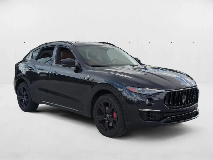 2022 Maserati Levante GT photo 1