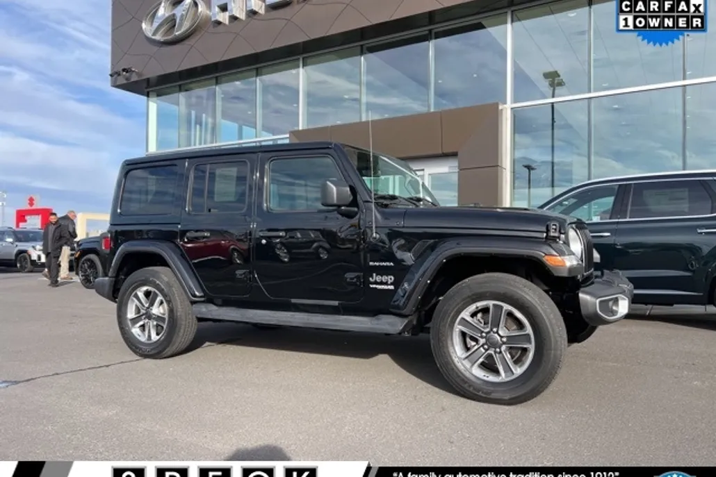 2021 Jeep Wrangler Unlimited Sahara photo 1