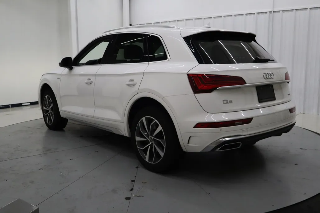 2023 Audi Q5 45 S line Premium photo 1