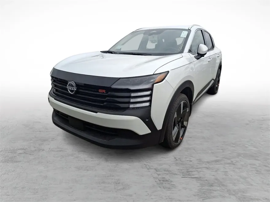 2025 Nissan Kicks SR photo 1