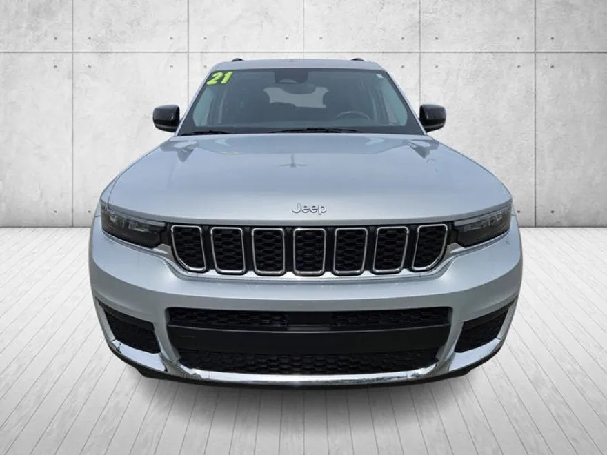 2021 Jeep Grand Cherokee Laredo photo 1