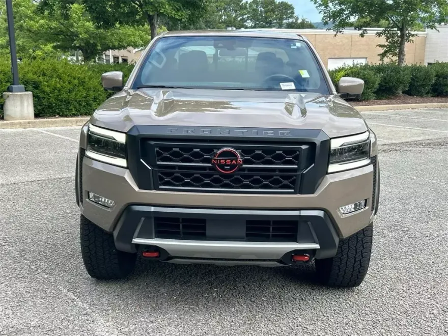 2023 Nissan Frontier PRO-4X photo 1